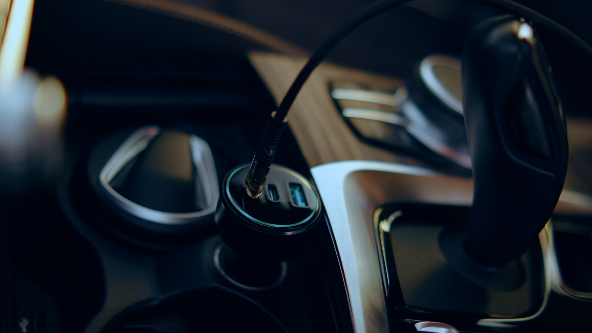 ТОП-7 автомобильных аксессуаров, которые пригодятся каждому водителю